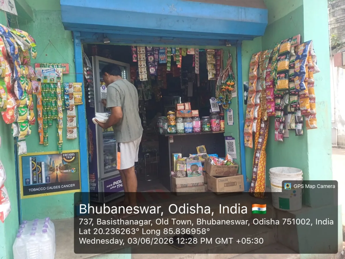 Retail execution observation at a  counter — Distribution Expansion & Retail Performance Analysis, ITC Limited field work by Anurag Mishra