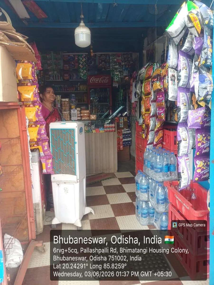 Brand facings and shelf visibility in an Indian general trade outlet